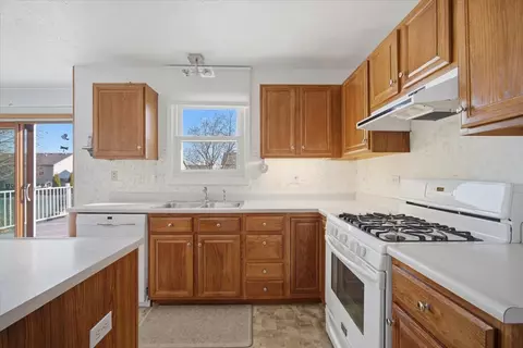 811 Phaeton Pl, Normal, IL 61761 photo 3