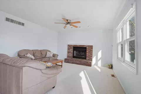 811 Phaeton Pl, Normal, IL 61761 photo 13