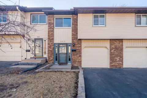 4023 Lillie Ave #305, Davenport, IA 52806