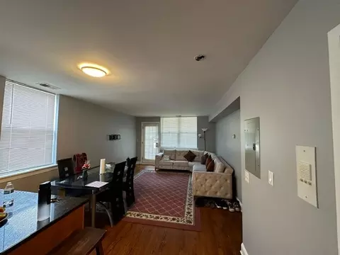 Living - Undisclosed, Chicago, IL 60645 photo 1 of 1