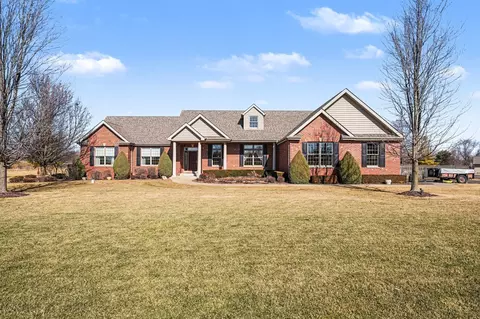 Exterior - 1744 E Offner Rd, Beecher, IL 60401 photo 3 of 9