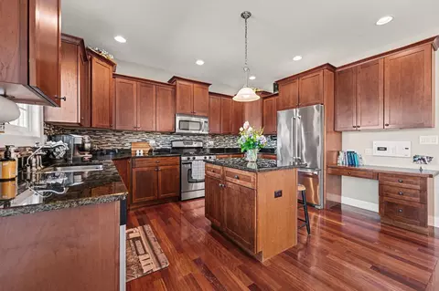 Kitchen - 1744 E Offner Rd, Beecher, IL 60401 photo 2 of 3