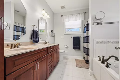 Bath - 1744 E Offner Rd, Beecher, IL 60401 photo 1 of 7