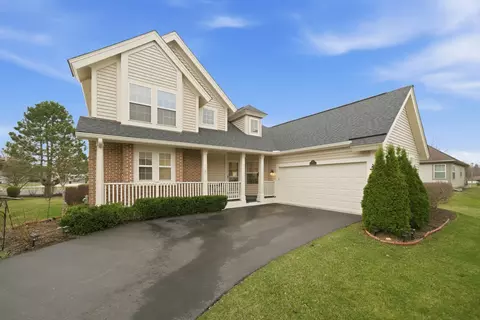 490 Beckett Crossing Dr, Mundelein, IL 60060