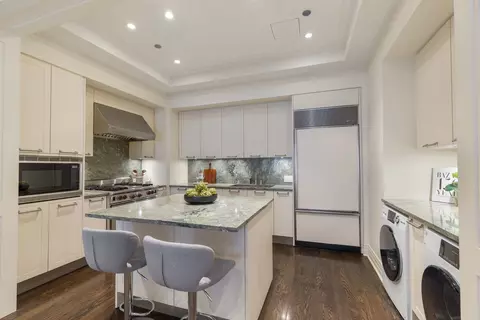 Kitchen - 159 E Walton Pl #9E, Chicago, IL 60611 photo 4 of 4