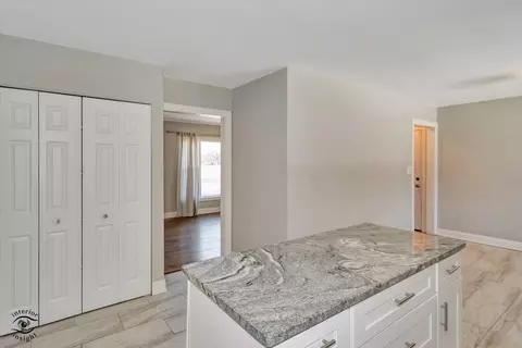 Entry Way - 31 Graymoor Ln, Olympia Fields, IL 60461 photo 1 of 1