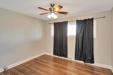 Bedroom - 31 Graymoor Ln, Olympia Fields, IL 60461 photo 4 of 4