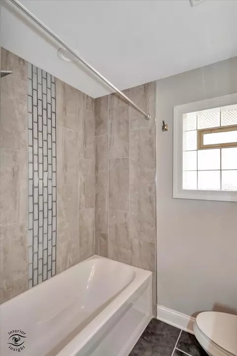 Bath - 31 Graymoor Ln, Olympia Fields, IL 60461 photo 5 of 5