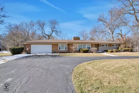 Exterior - 31 Graymoor Ln, Olympia Fields, IL 60461 photo 3 of 5