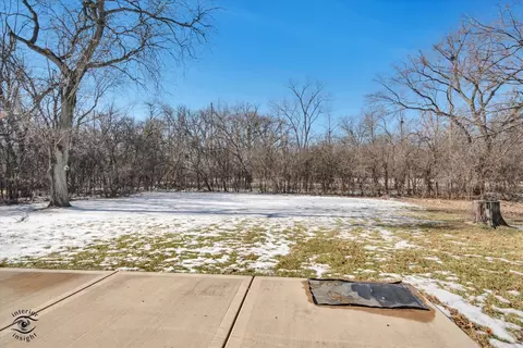 Exterior - 31 Graymoor Ln, Olympia Fields, IL 60461 photo 4 of 5