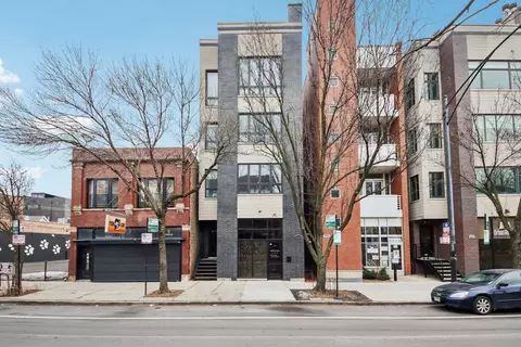 3929 N Ashland Ave #2, Chicago, IL 60613