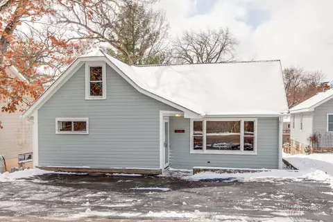 28529 W Treetop Rd, Ingleside, IL 60041