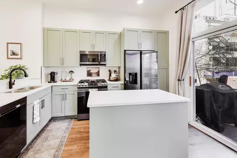 Kitchen - 222 E Cullerton St, Chicago, IL 60616 photo 1 of 2
