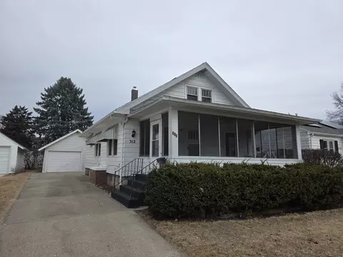 312 E 11th St, Sterling, IL 61081