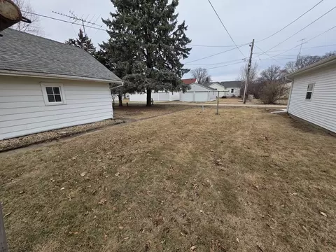 Exterior - 312 E 11th St, Sterling, IL 61081 photo 4 of 5