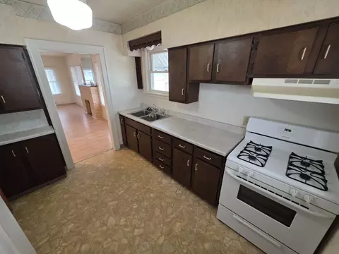 Kitchen - 312 E 11th St, Sterling, IL 61081 photo 2 of 3