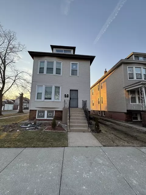 8556 S Muskegon Ave, Chicago, IL 60617