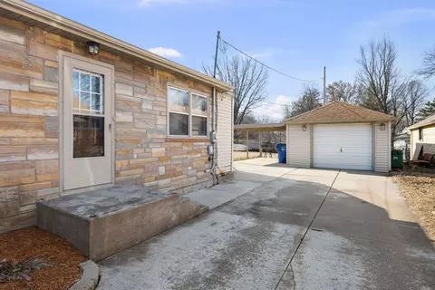 2617 19th St, Moline, IL 61265 photo 32