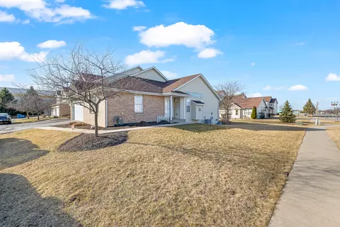 6006 W Carter Ct, Monee, IL 60449