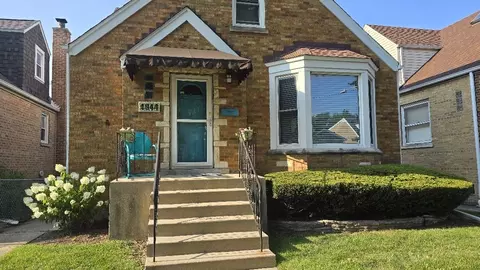 4944 W Winona St, Chicago, IL 60630