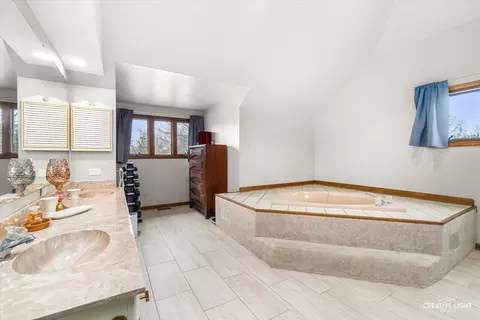 Bath - 1255 E Bailey Rd, Naperville, IL 60565 photo 2 of 4