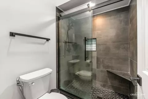 Bath - 1255 E Bailey Rd, Naperville, IL 60565 photo 3 of 4