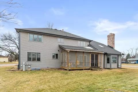 Exterior - 1255 E Bailey Rd, Naperville, IL 60565 photo 3 of 3
