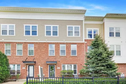 3545 Mulligan Dr, Woodridge, IL 60517