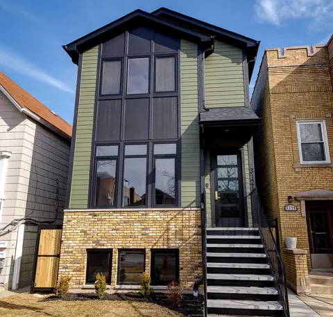 3721 N Whipple St, Chicago, IL 60618