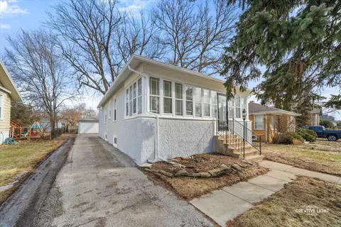 237 S Villa Ave, Elmhurst, IL 60126