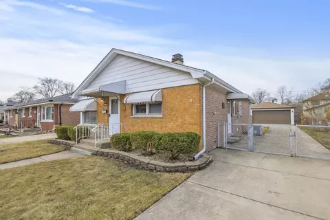 8936 Sproat Ave, Oak Lawn, IL 60453