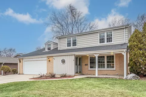 914 W Noyes St, Arlington Heights, IL 60005