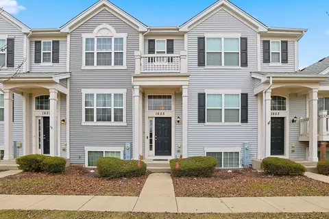 1655 Windward Dr, Pingree Grove, IL 60140