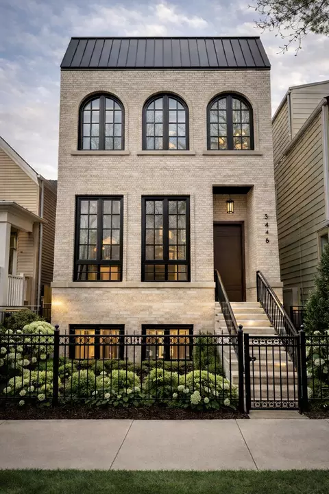 3446 N Oakley Ave, Chicago, IL 60618