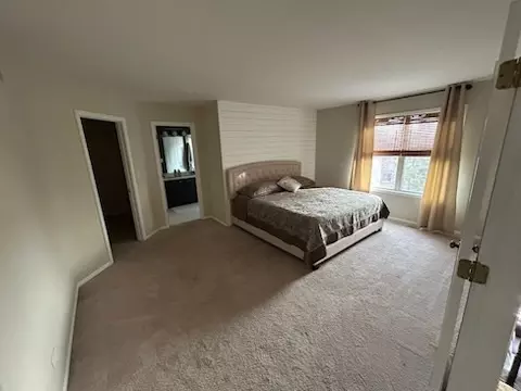 29 Ivanhoe Ln, Cary, IL 60013 photo 17