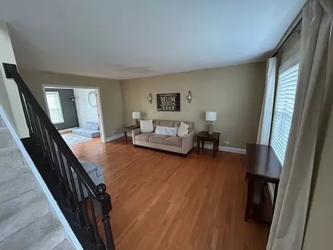 29 Ivanhoe Ln, Cary, IL 60013 photo 5