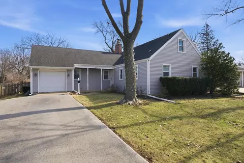 5813 Dunham Rd, Downers Grove, IL 60516