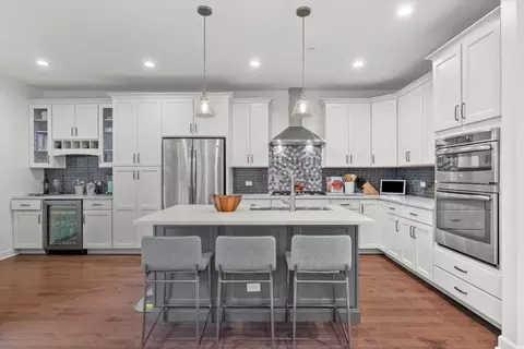 2137 Dauntless Dr, Glenview, IL 60026 photo 10
