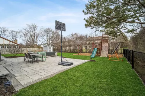 Exterior - 3626 Radcliffe Dr, Northbrook, IL 60062 photo 4 of 5