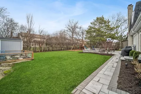 Exterior - 3626 Radcliffe Dr, Northbrook, IL 60062 photo 3 of 5