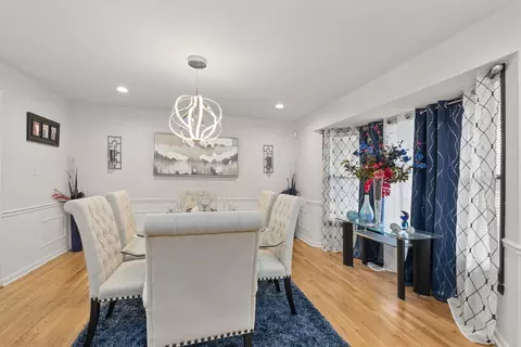 Dining - 2509 207th St, Olympia Fields, IL 60461 photo 1 of 1