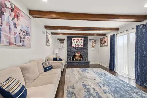 Living - 2509 207th St, Olympia Fields, IL 60461 photo 2 of 3