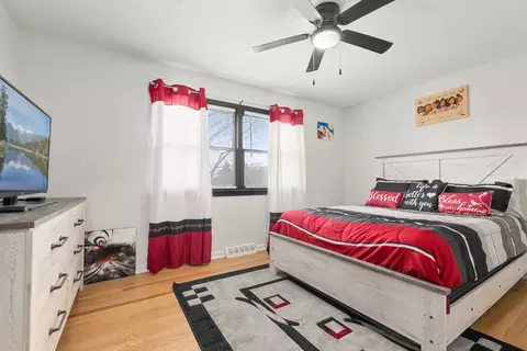 Bedroom - 2509 207th St, Olympia Fields, IL 60461 photo 3 of 4