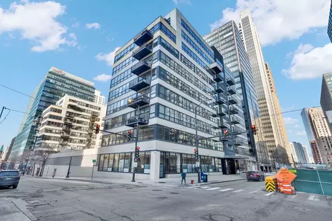 130 S Canal St #401, Chicago, IL 60606