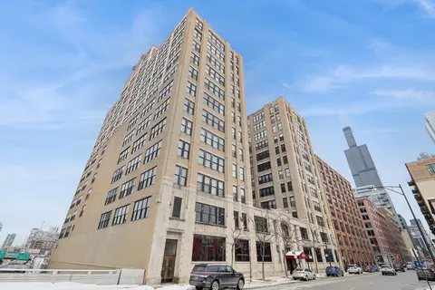728 W Jackson Blvd #107, Chicago, IL 60661