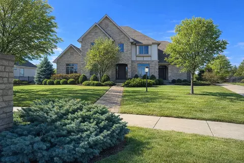2610 Castlerock Dr, Urbana, IL 61802