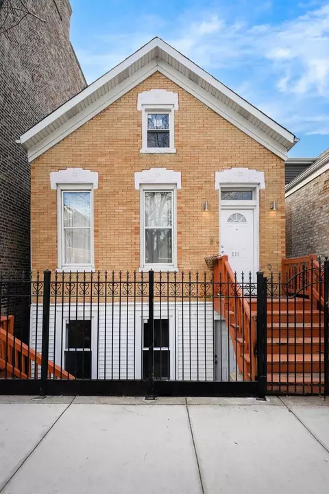 2314 S Hoyne Ave, Chicago, IL 60608