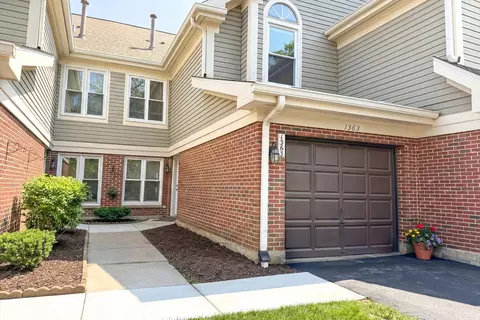 1363 S Old Wilke Rd, Arlington Heights, IL 60005