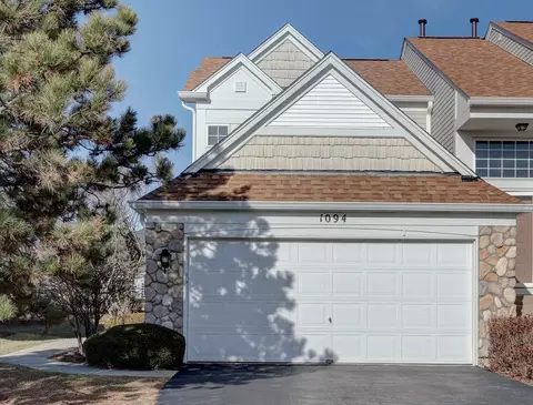 1094 Delta Dr #1094, Elgin, IL 60123