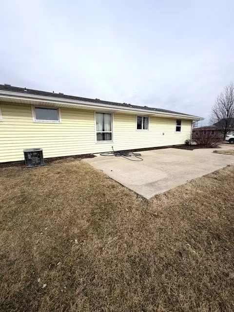 Exterior - 401 North St, Mazon, IL 60444 photo 3 of 3